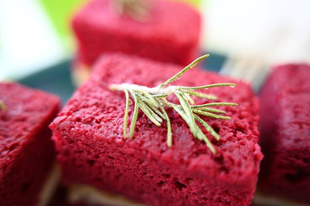 Excellent Close-Up Performance