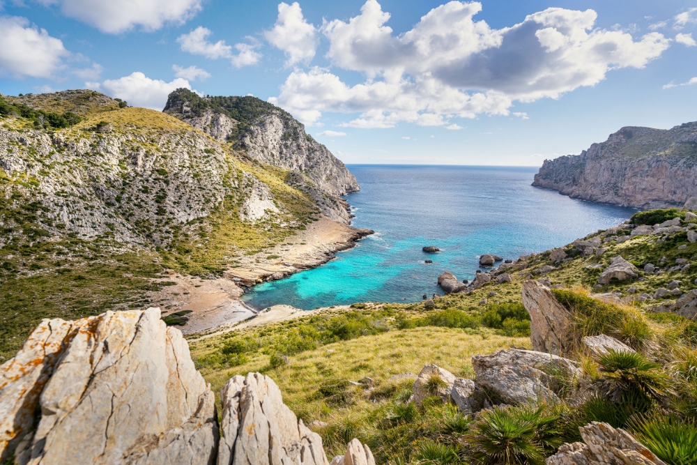  Photo taken by TAMRON Wide Angle Zoom Lens 